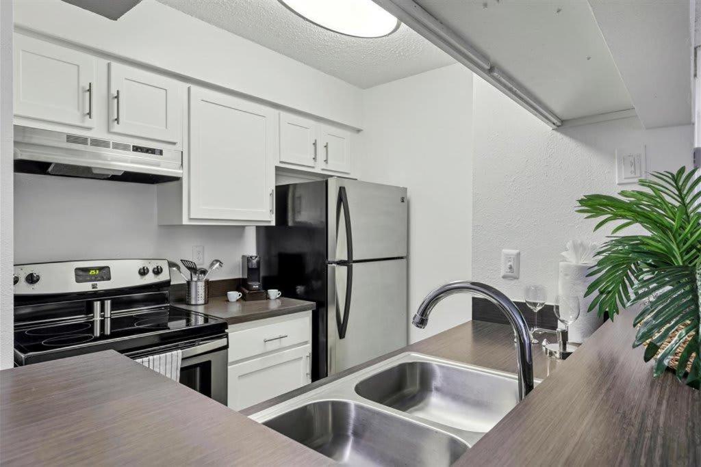 Special Apartment 1Br With Gym And Parking Bradenton Kültér fotó
